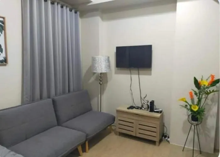 81 Newport Boulevard C2 10e Near Naia Terminal 3 Apartment *